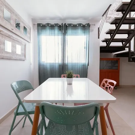 Flatguest + Beach + Pool + Wifi